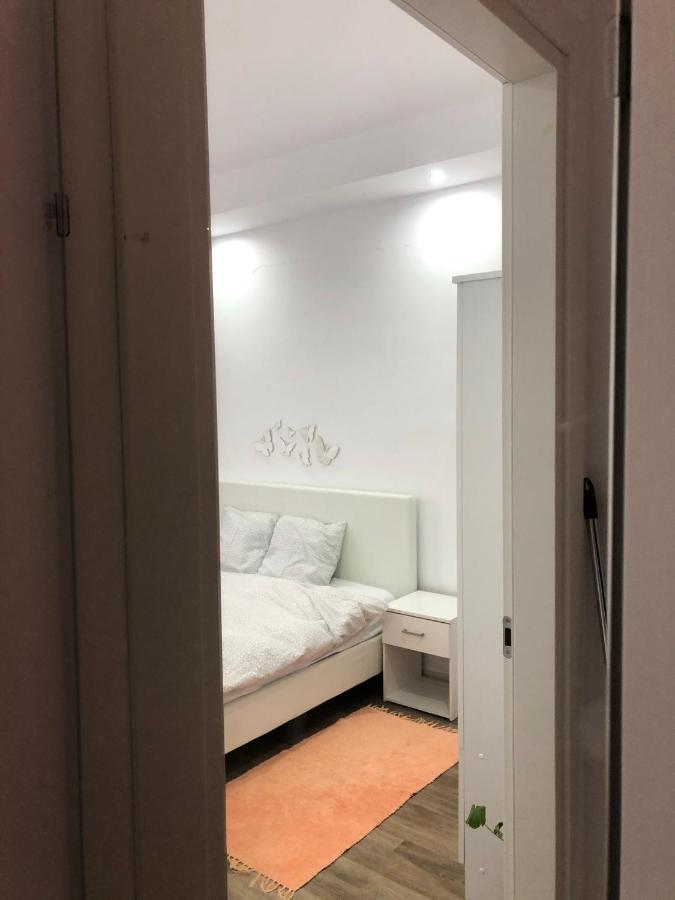 Dora High Life - North Apartman Stefanestii de Jos Kültér fotó